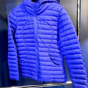 (Like New) Women’s Lululemon Jacket (Pack It Down Jacket)